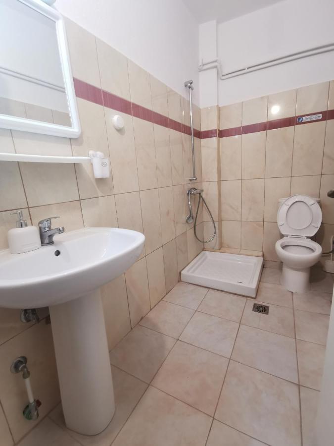 La Familia Apartments Olympiakí Aktí Buitenkant foto