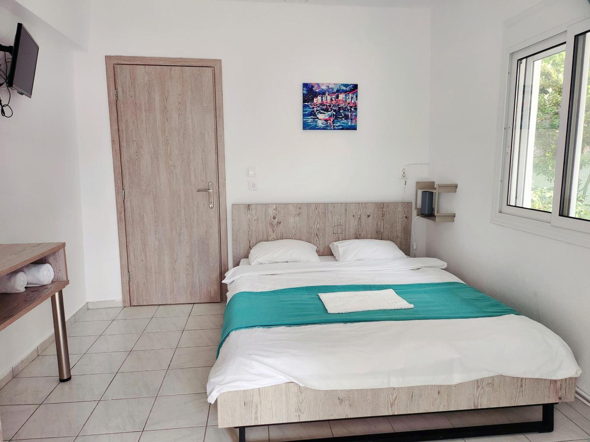La Familia Apartments Olympiakí Aktí Buitenkant foto