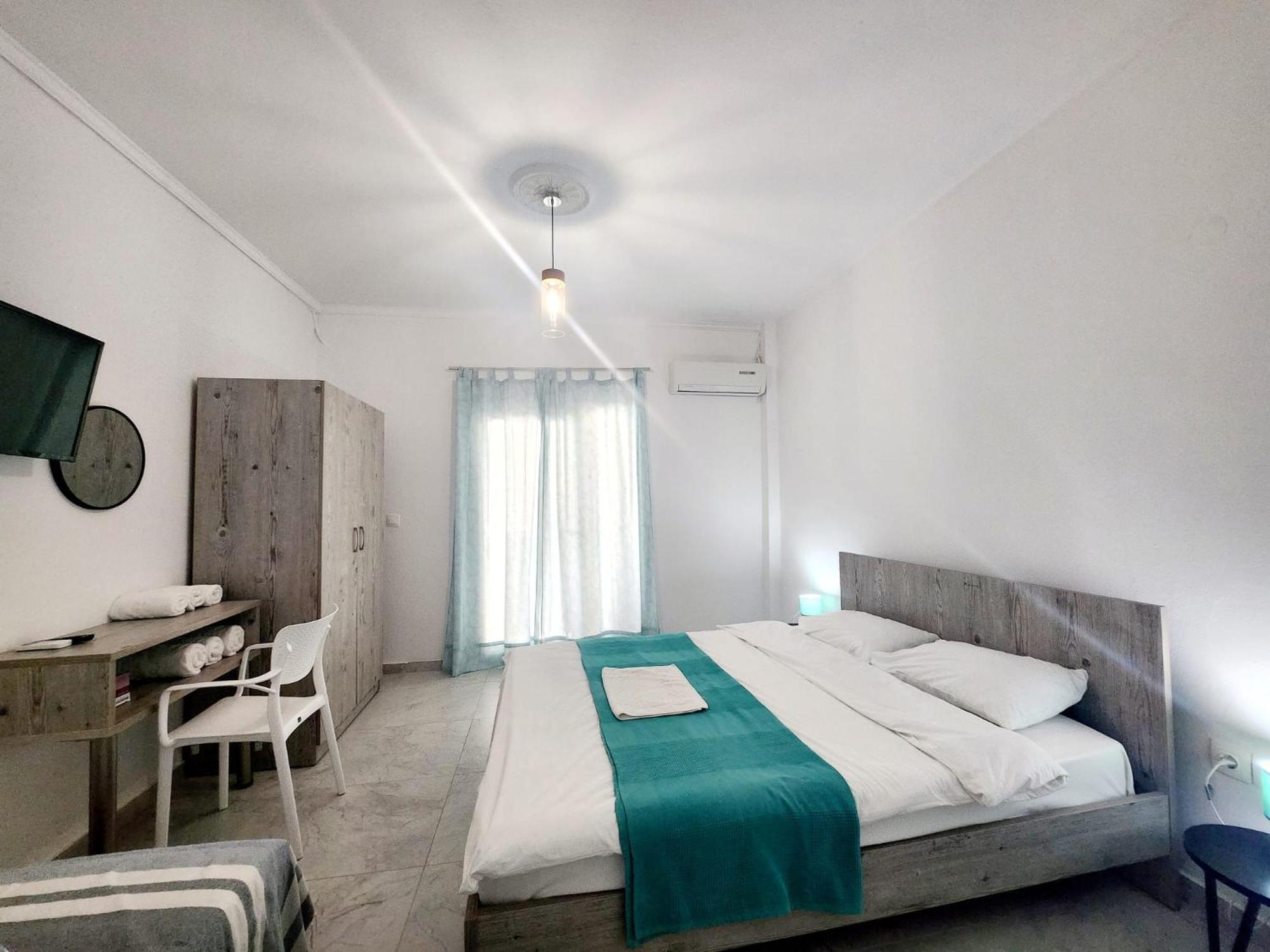 La Familia Apartments Olympiakí Aktí Buitenkant foto